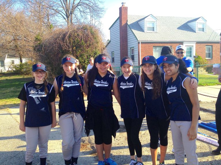 Abertson-Herricks opens 2015 season Abertson-Herricks opens 2015 season