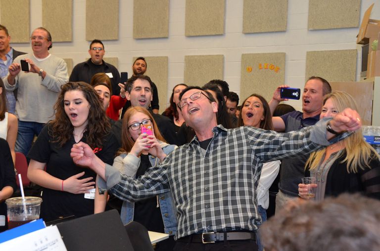 Retiring Roslyn theater teacher gets his curtain call