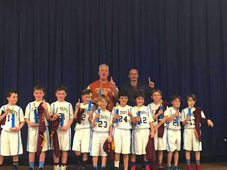 St. Mary’s wins Christmas Tourney St. Mary’s wins Christmas Tourney