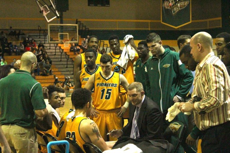 LIU Post men’s basketball splits weekend