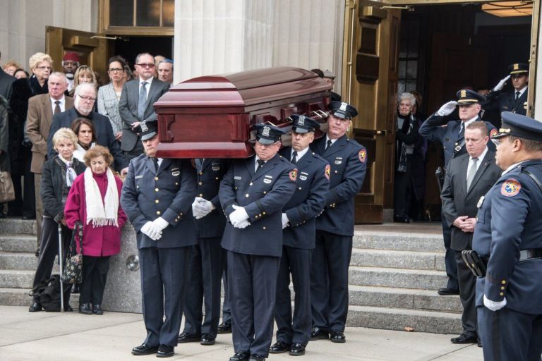 Hundreds mourn Msgr. Thomas Hartman at funeral mass