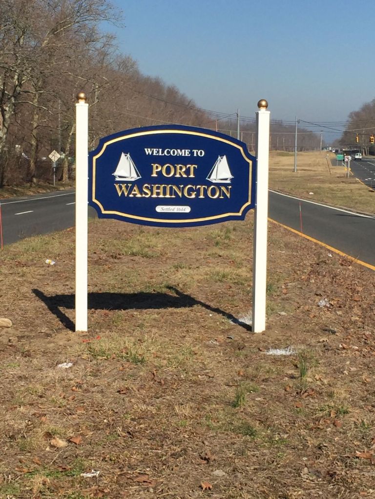 New welcome sign on West Shore Road