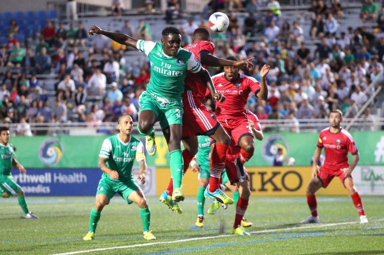 Cosmos edge Fury for 1st win of fall