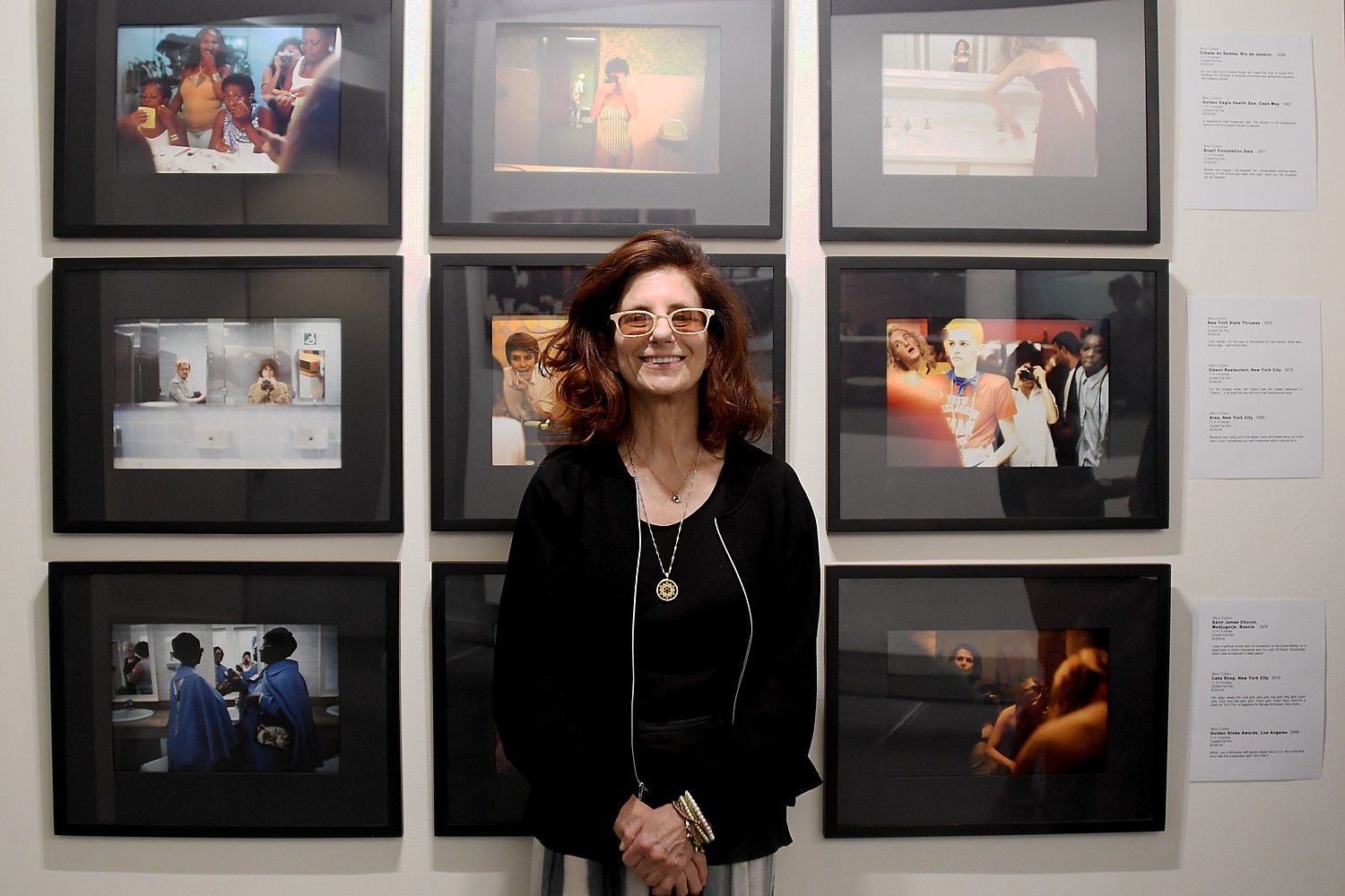 

<p>Maxi Cohen with part of her photographic series, ‘Ladies Rooms Around the World’ © 2016 Karen Rubin/goingplacesfarandnear.com</p><div class=