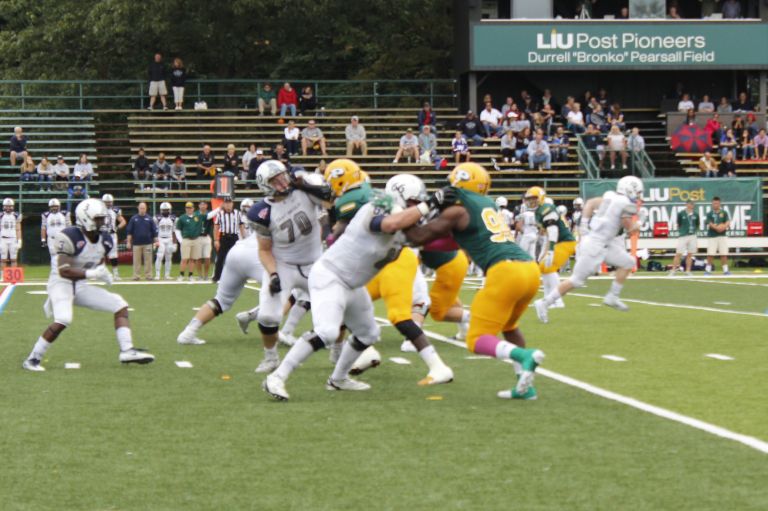 LIU celebrates homecoming with win