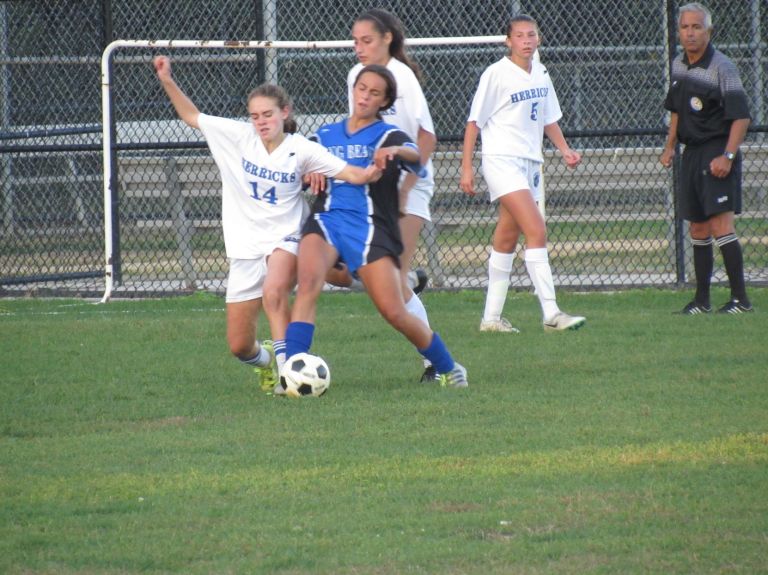 Herricks edges Long Beach 4-3