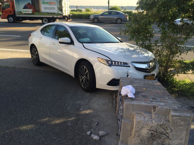 Car accident on Shore Road