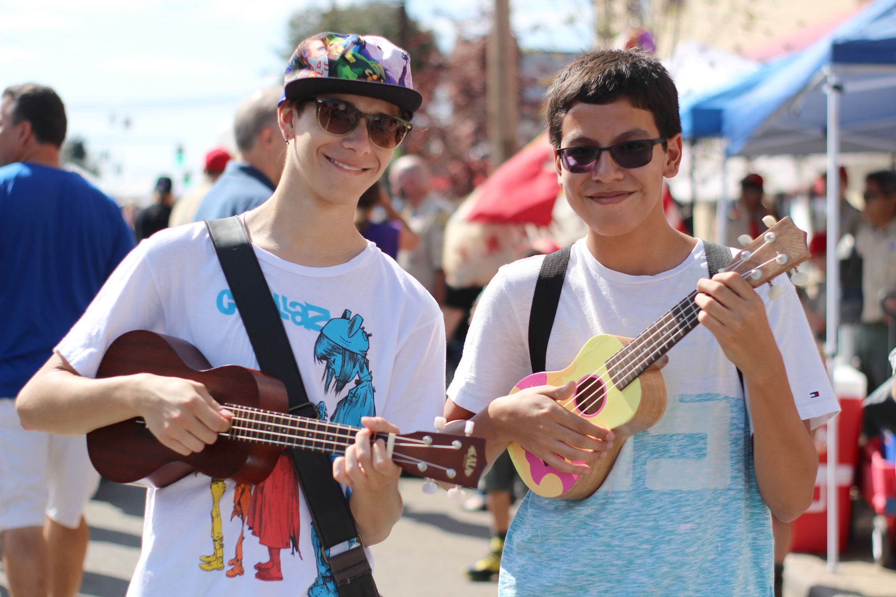 

<p>The sun was high and the day was warm as New Hyde Park residents and businesses gathered for the community’s 21st annual street fair.</p>
<p>” /><br />
<img decoding=