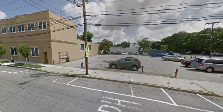 Floral Park apartment plan draws fire from board Floral Park apartment plan draws fire from board