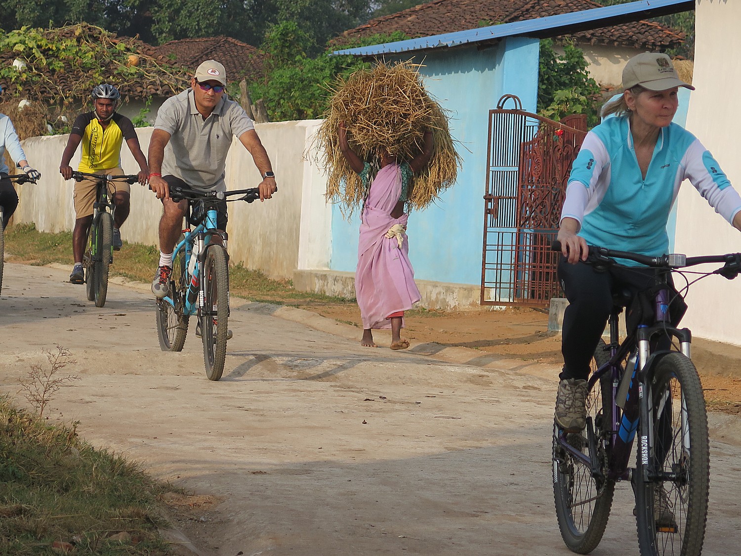 India_20161110_0771e2 (c) Karen Rubin-cycling Kahna