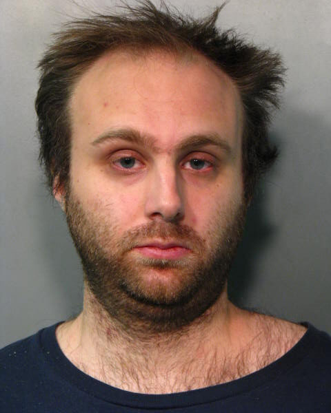 Manhattan man charged with New Hyde Park burglaries