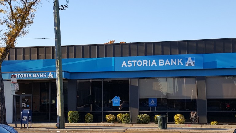 Sterling Bancorp, Astoria Financial agree to $2.2 billion merger