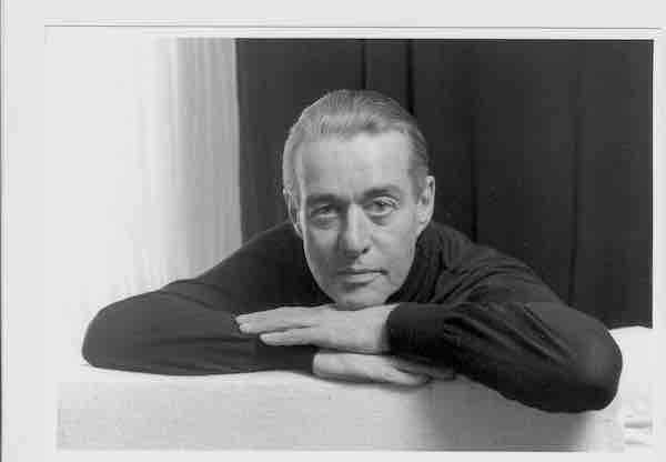 New art exhibit captures life and work of famed fashion designer Halston