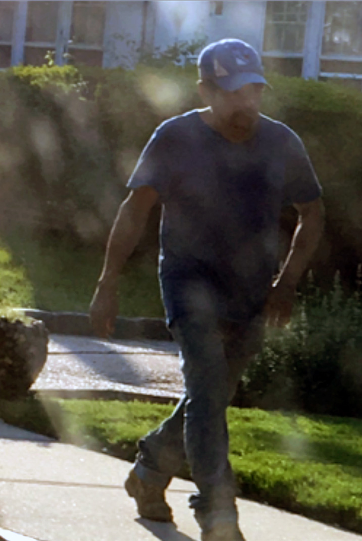 Cops seek man who touched teen in Great Neck Cops seek man who touched teen in Great Neck