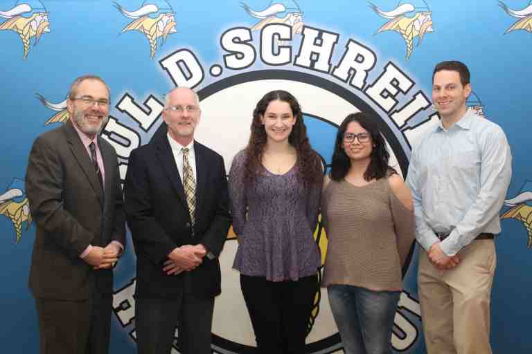 Schreiber students compete in research competition