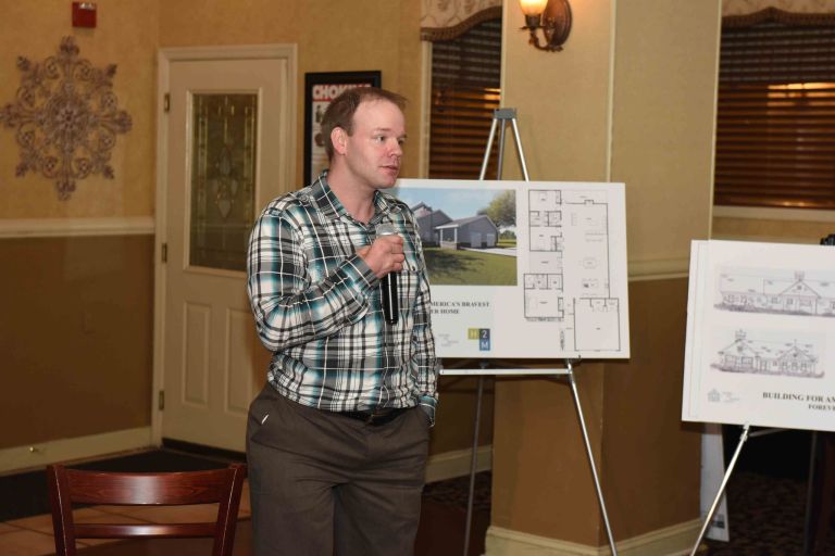 Mineola companies aid effort to build vet’s home