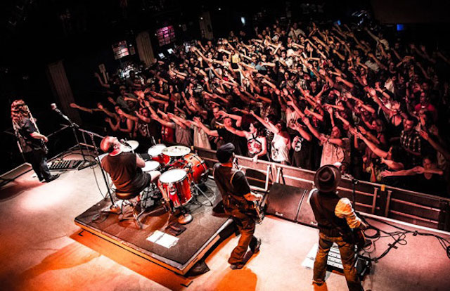 Cowboy Mouth to play Paramount June 22 Cowboy Mouth to play Paramount June 22
