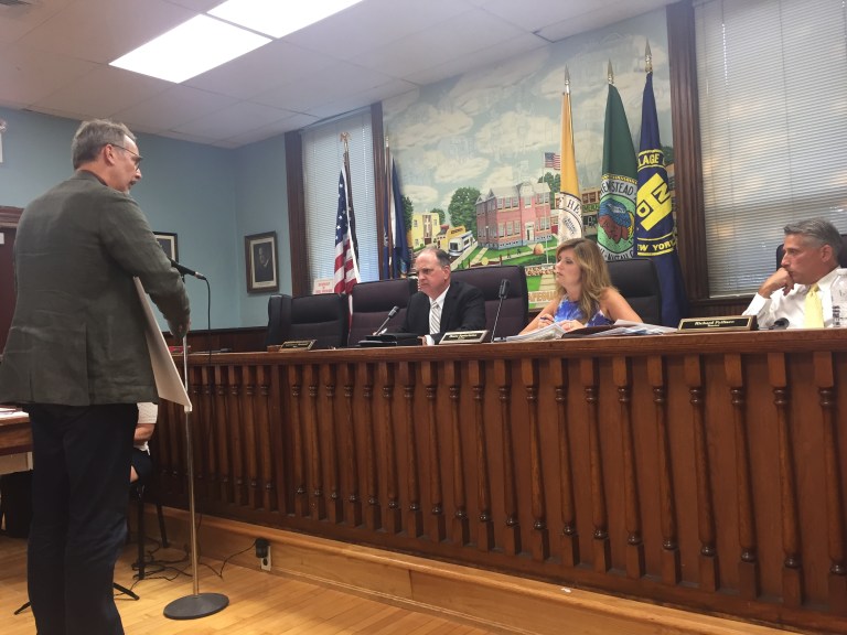 Residents pan self-storage facility proposed for New Hyde Park Residents pan self-storage facility proposed for New Hyde Park