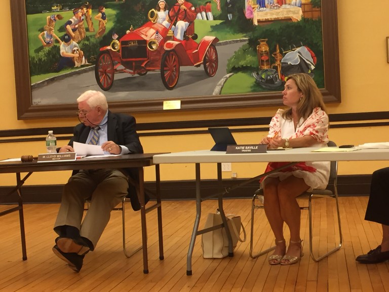 Plandome board OKs moratorium on cellular ‘nodes’ Plandome board OKs moratorium on cellular ‘nodes’
