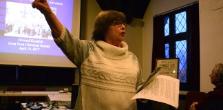 Alice Kasten, president of the Great Neck Historical Society, speaks at an earlier event about racing on the North Shore. (Photo by Janelle Clausen)