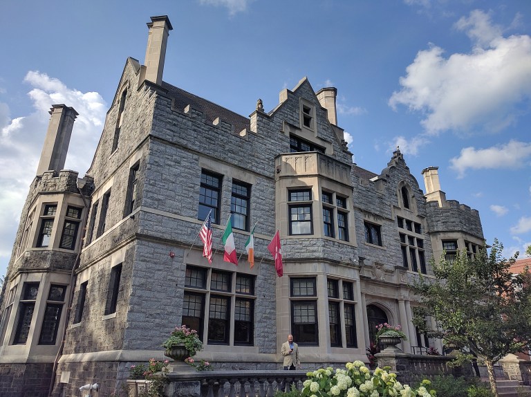 Going Places Near & Far…  Mansions on Fifth Historic Boutique Hotel in Pittsburgh’s Shadyside Lets You Reside in Gilded Age Splendor