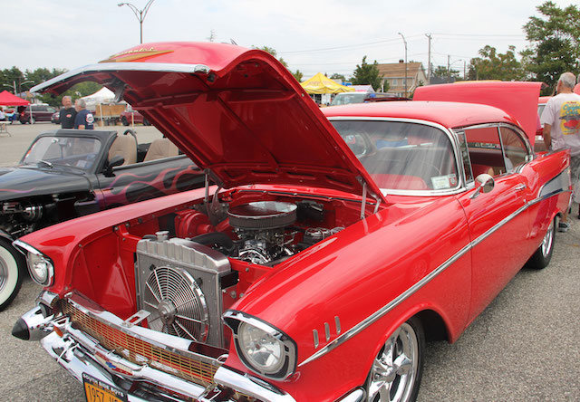 LI Cruizin’ For A Cure in Westbury LI Cruizin’ For A Cure in Westbury