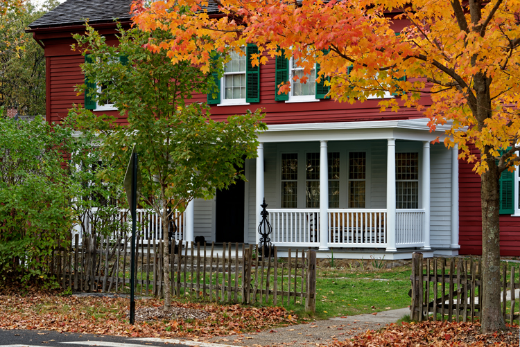 Roslyn Heights artist contracted for Weir Farm photo book Roslyn Heights artist contracted for Weir Farm photo book