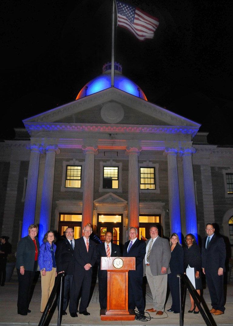 Mangano hosts dome lighting ceremony at Nassau Community College