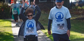 Lighthouse race participants