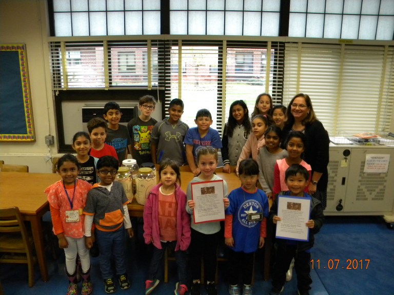 Denton Avenue students honor Veterans