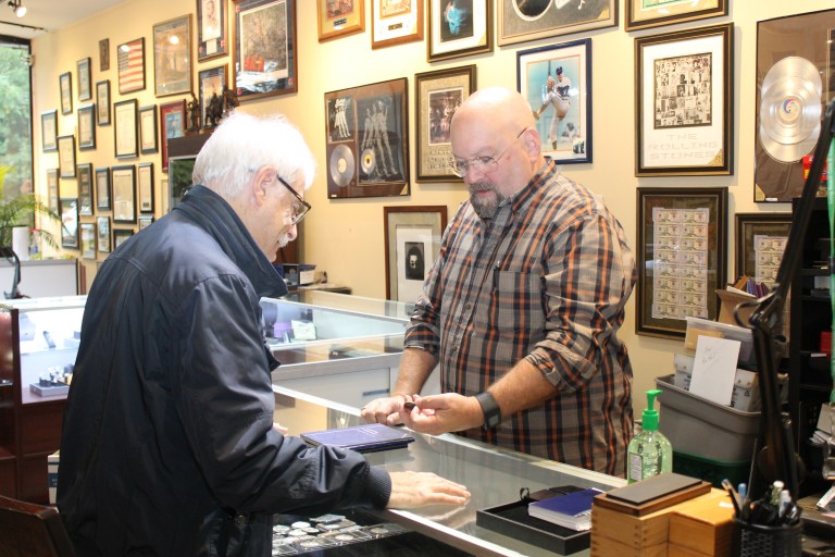 Manhasset’s Coin Galleries of Oyster Bay offers unique treasures for every taste Manhasset’s Coin Galleries of Oyster Bay offers unique treasures for every taste