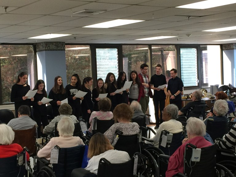 Roslyn High musicians play at Sunharbor Manor