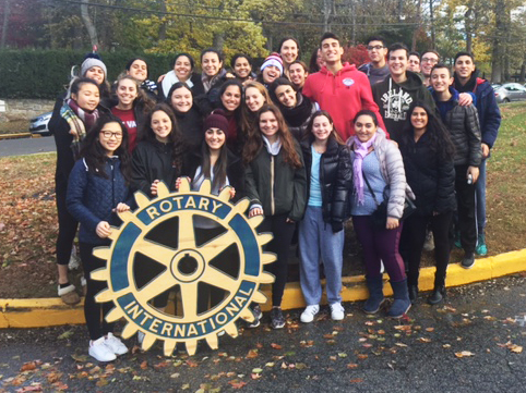 North High Students volunteer at turkey drive North High Students volunteer at turkey drive