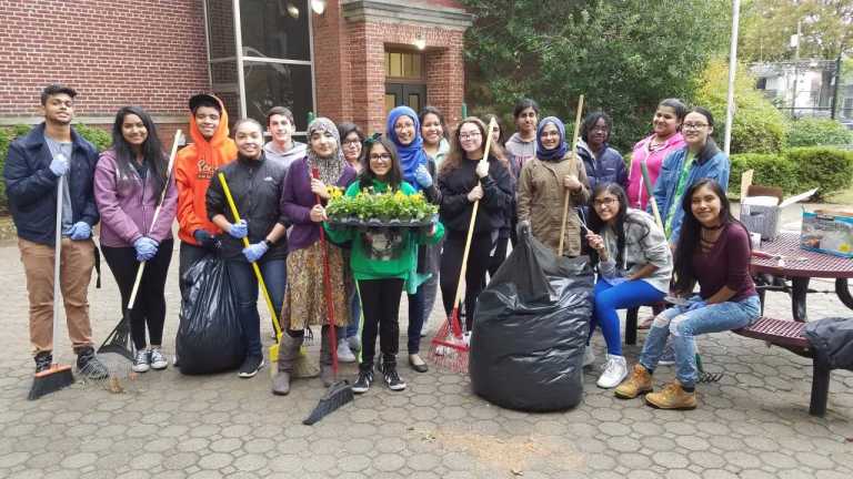 Sewanhaka’s Green Club cleans up Sewanhaka’s Green Club cleans up