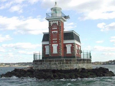 New exhibit explores history of Stepping Stones Lighthouse