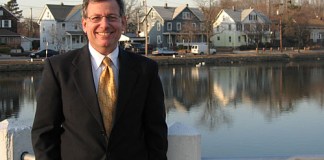 Port Washington Mayor Bob Weitzner. (Photo courtesy of the candidate)