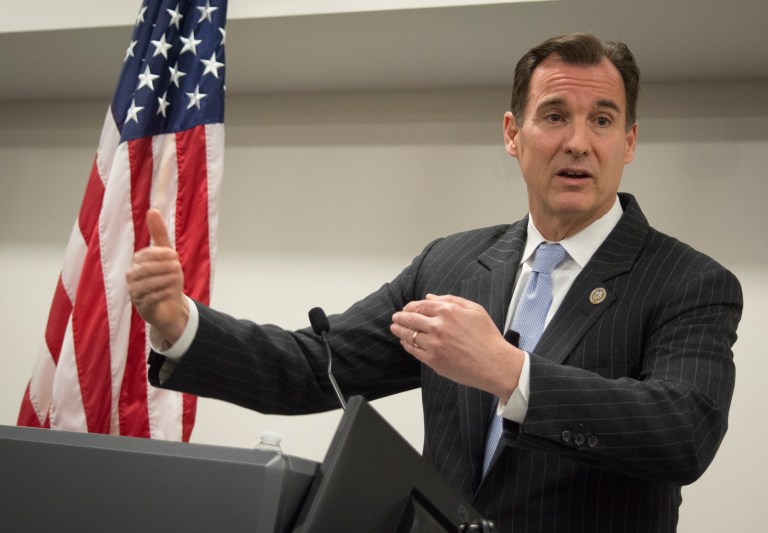 Suozzi, King collaborate on bipartisan-minded immigration bill