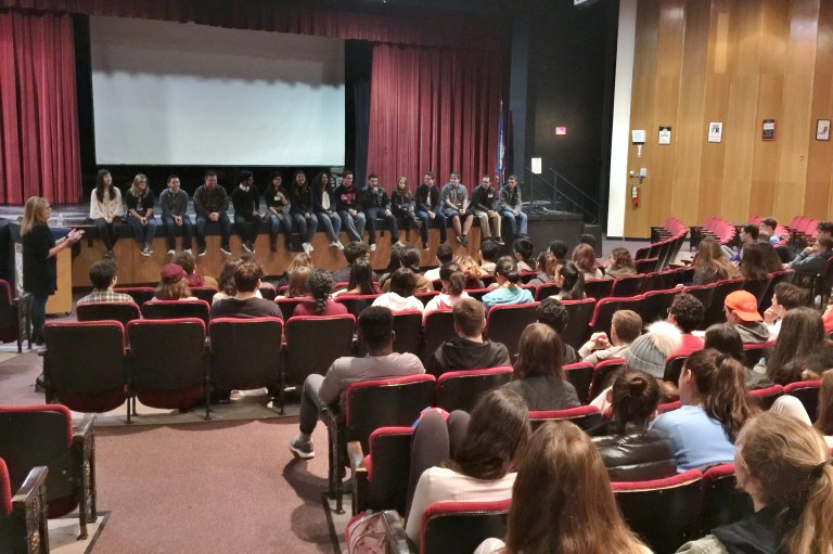 Roslyn High Schools hosts alumni brunch with current students Roslyn High Schools hosts alumni brunch with current students