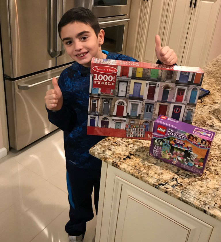 9-year-old brings Christmas cheer to hospital bound children