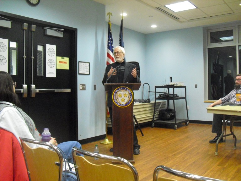 Floral Park Civic hosts talk on LIRR construction concerns Floral Park Civic hosts talk on LIRR construction concerns