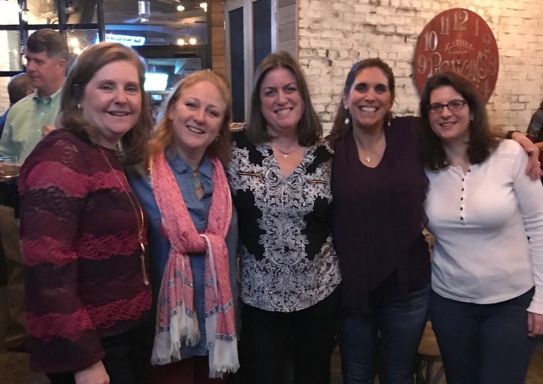 Plandome Heights Women’s Club rings in 2018 with Publicans cocktail party