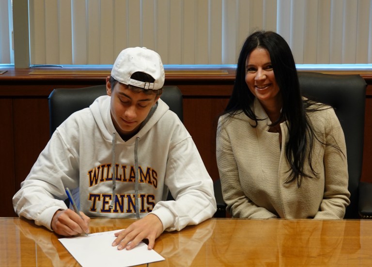 Wheatley’s Michael Medvedev commits to Williams College