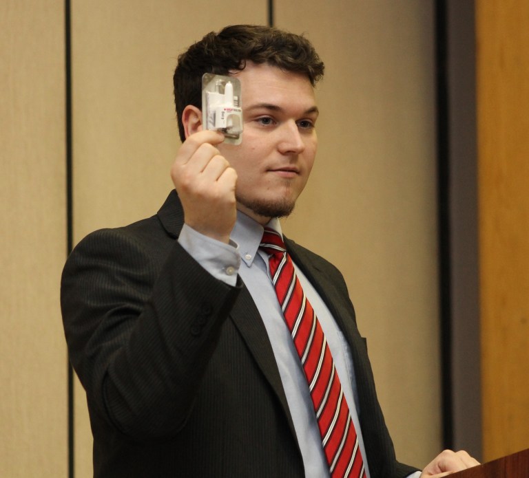 Town, county join forces for Narcan training in Roslyn
