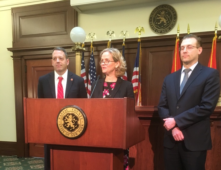 Curran announces zero tolerance policy for gifts Curran announces zero tolerance policy for gifts