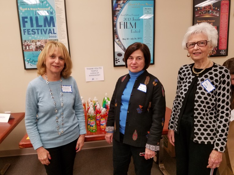 N. Shore Synagogues join in Purim project for the needy N. Shore Synagogues join in Purim project for the needy