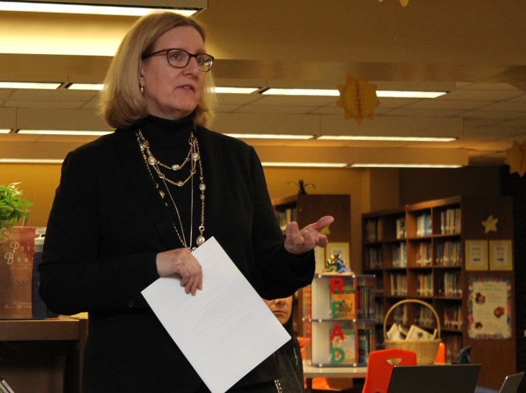 Manhasset to roll out new elementary reading curriculum, testing