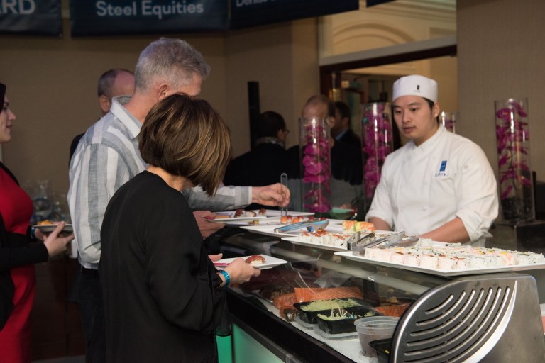 Sid Jacobson JCC raises $1.4M at 23rd annual auction, gala for social services