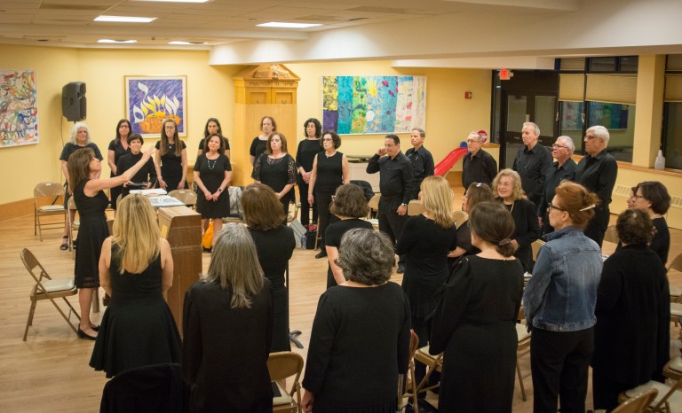 Shireinu Choir seeks to strengthen community through song