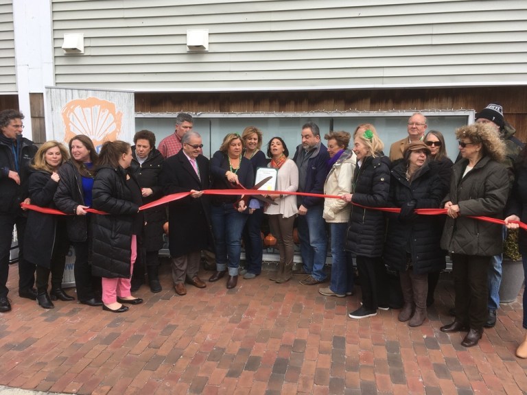 Port Salt Cave holds grand opening Port Salt Cave holds grand opening