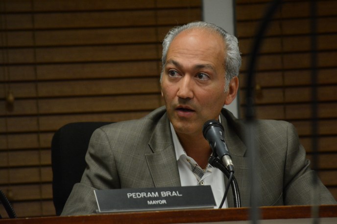 Village of Great Neck Mayor Pedram Bral announced the members of the citizens advisory committee on Tuesday night, following a public safety meeting. (Photo by Janelle Clausen)